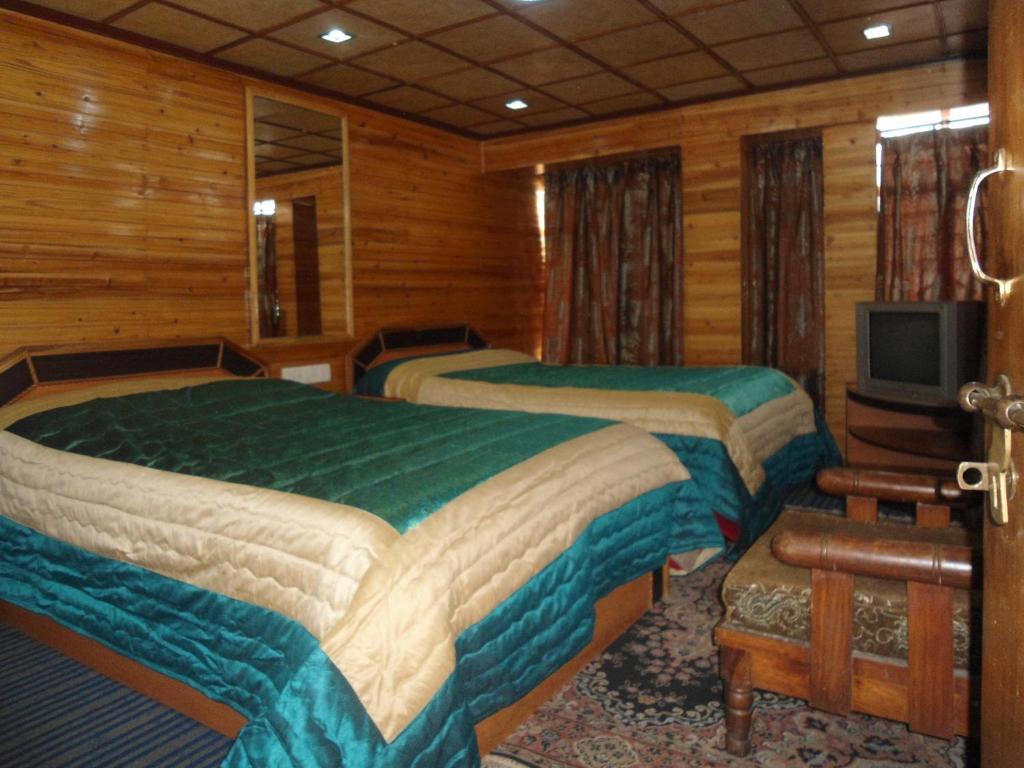 Broadway Hotel Darjeeling  Bilik gambar